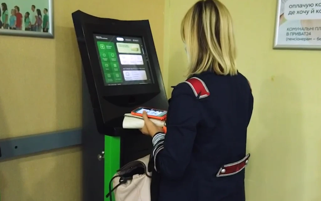 Ощадбанк блокує перекази понад 10 000 грн уночі: коли операція не пройде